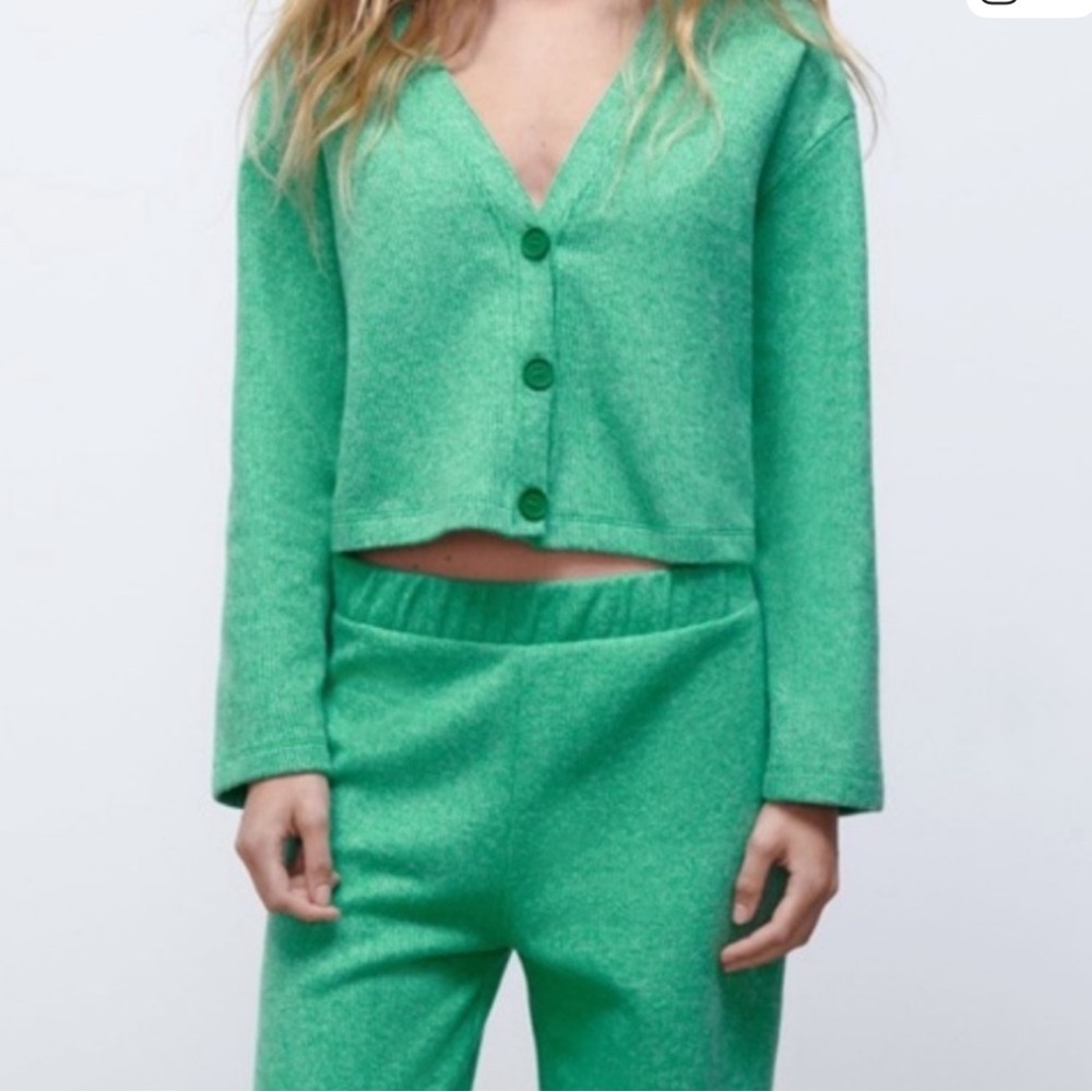 Zara Lounge Set - Picture 3 of 8